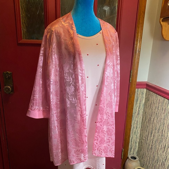Anthony Richards Other - Anthony Richards Floral Pink Robe